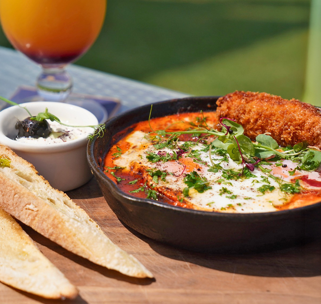 مطعم وحانة 261