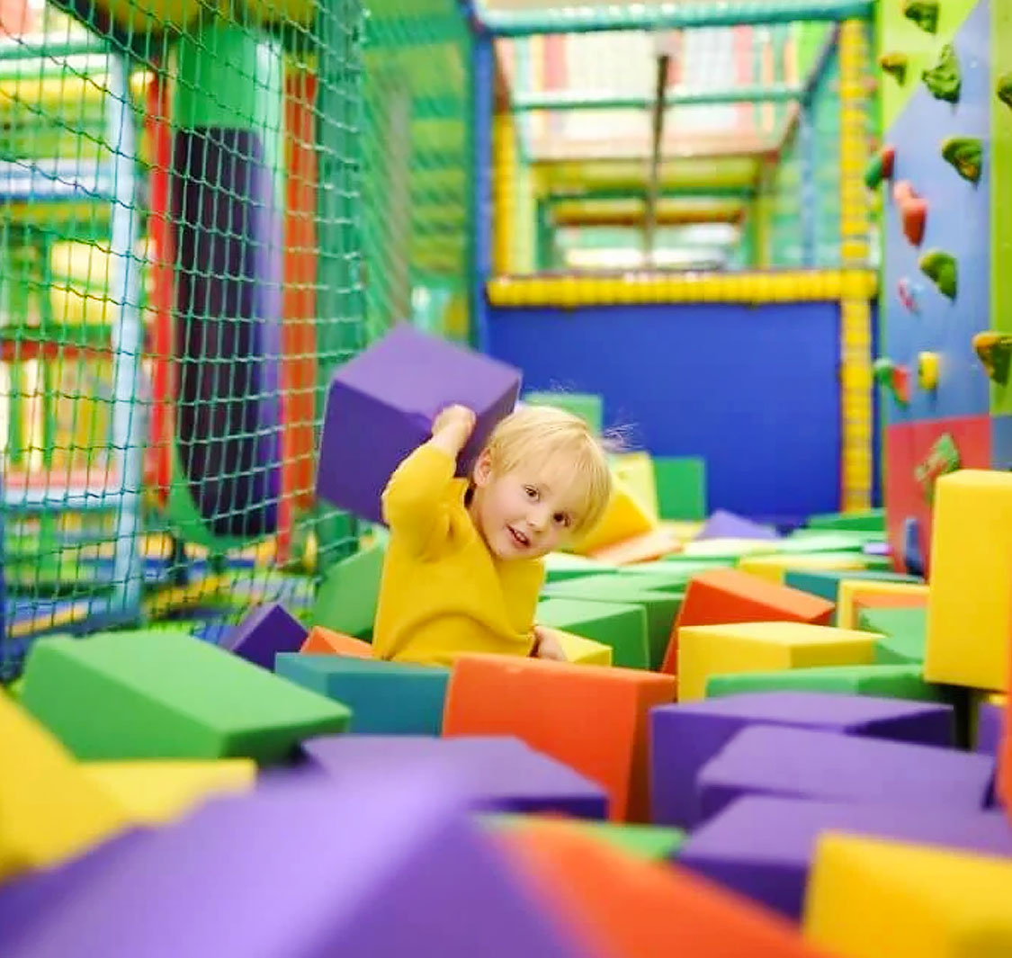 أرض المغامرات - البحرين