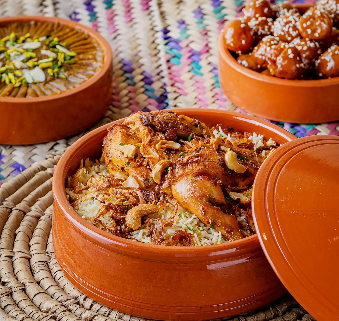 Al Mandoos Restaurant