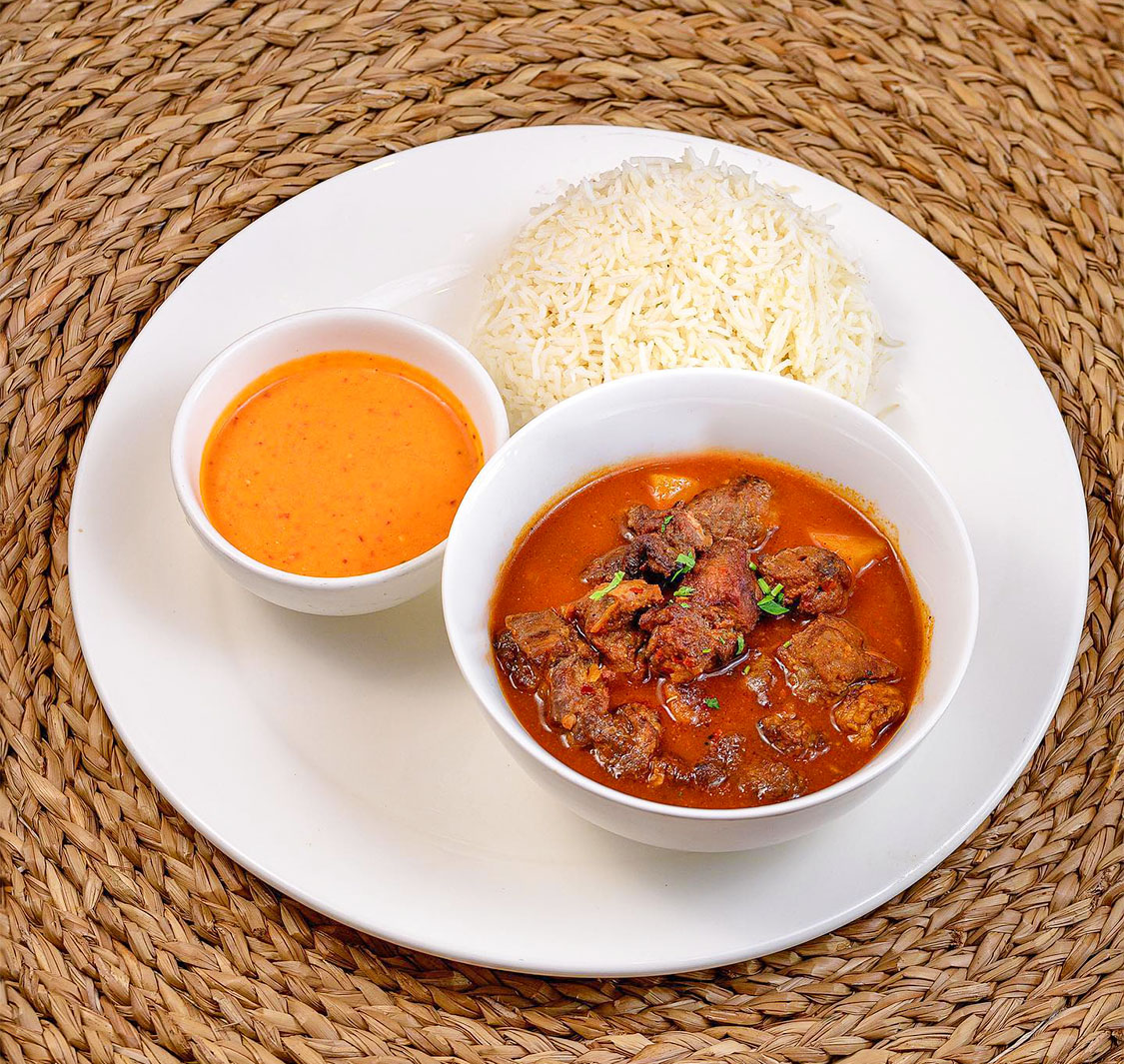 Al Mandoos Restaurant