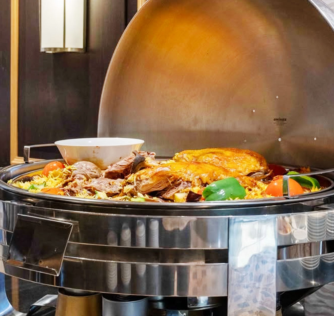 Al Thouraya Restaurant - Ezdan Palace Hotel