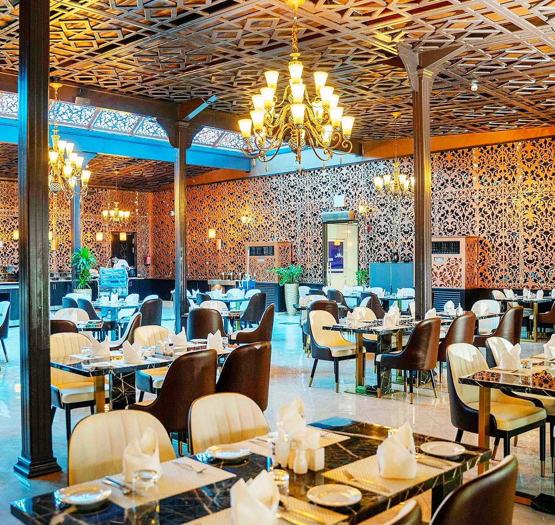 Al Thouraya Restaurant - Ezdan Hotel West Bay Towers
