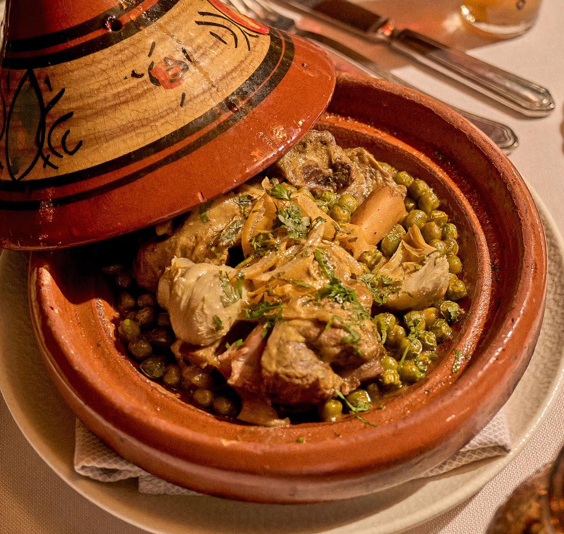 Asil Step into the Orient