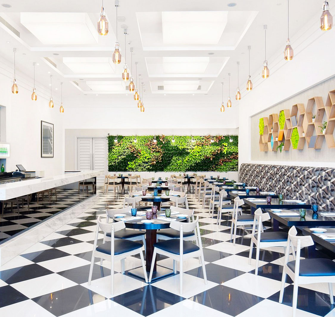 Bistro Domino