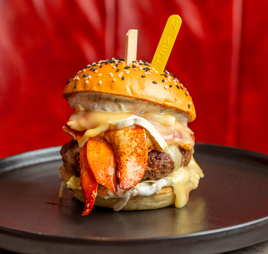 Burger & Lobster