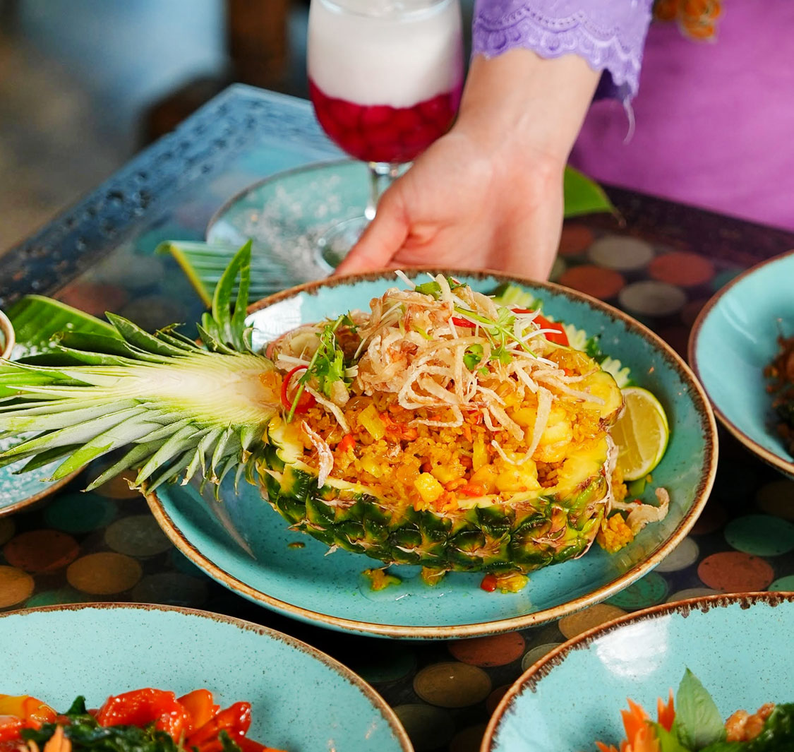 Charm Thai Lounge & Restaurant