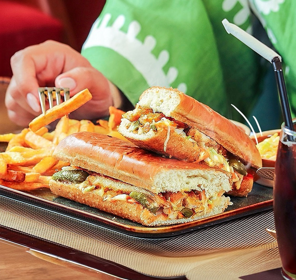 Daraya Restaurant & Lounge