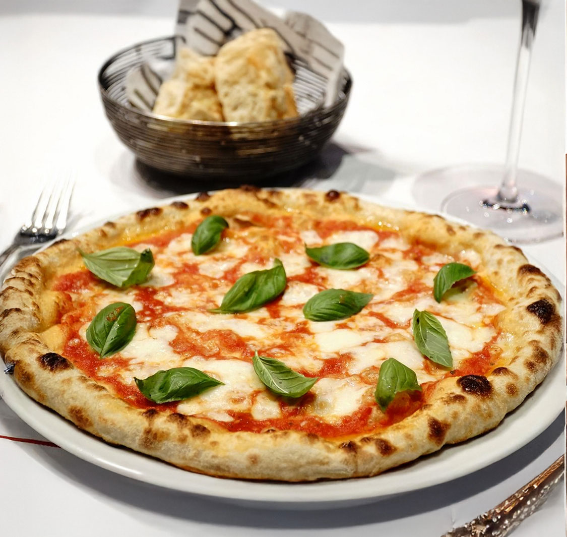 Dino's Bistro Italiano