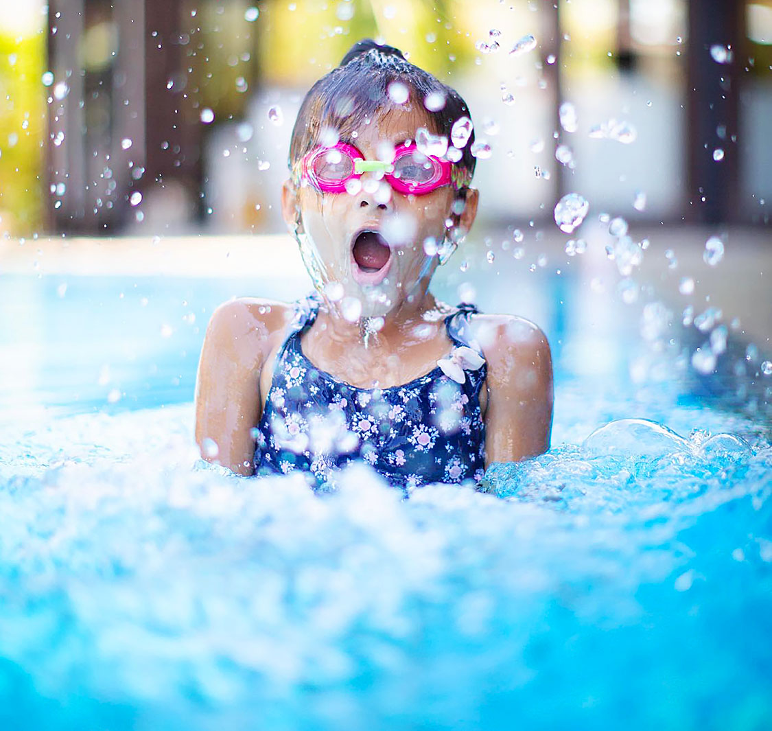 مسبح فندق دراجون