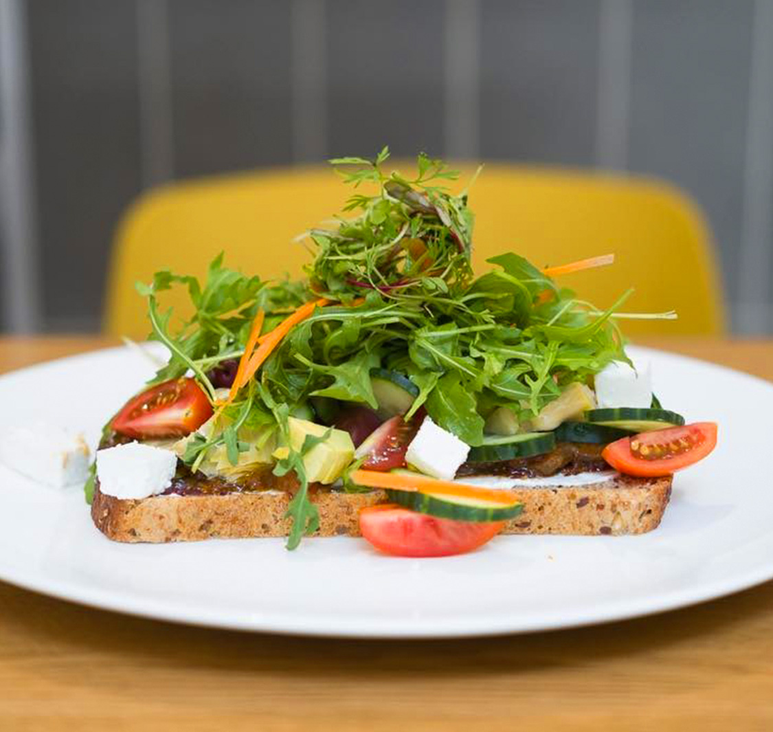 FOOOD Food Stop and Cafe