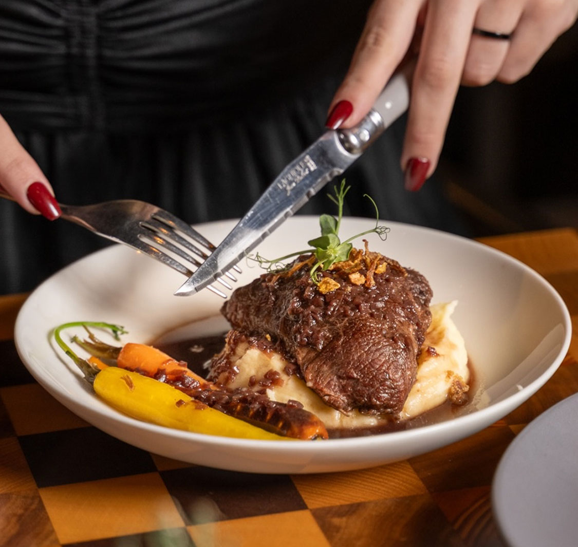 GRAZE Gastro Grill & Bar