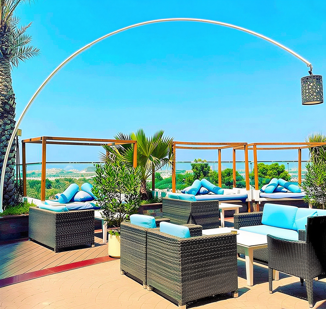 Horizon Lounge