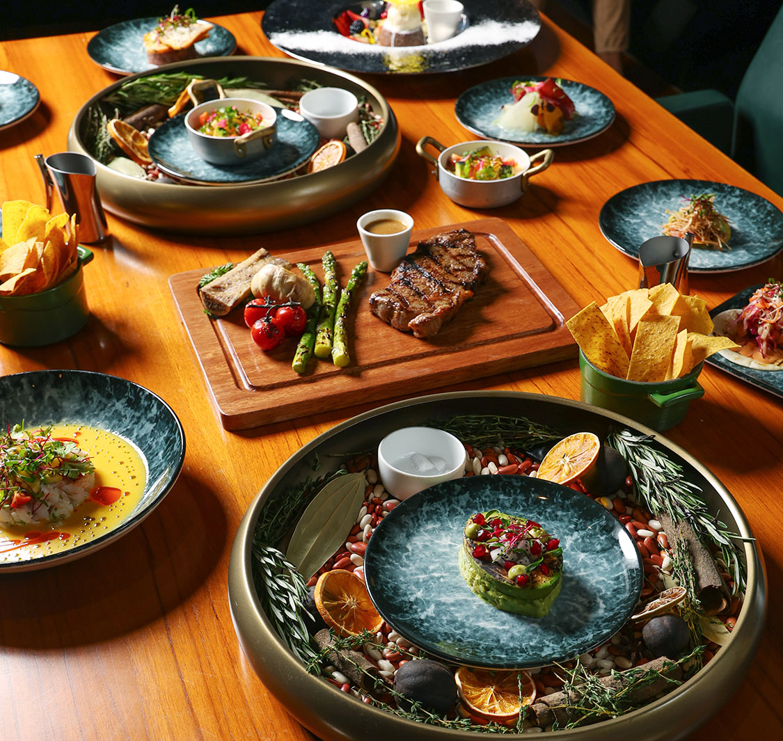 Hunters Room & Grill