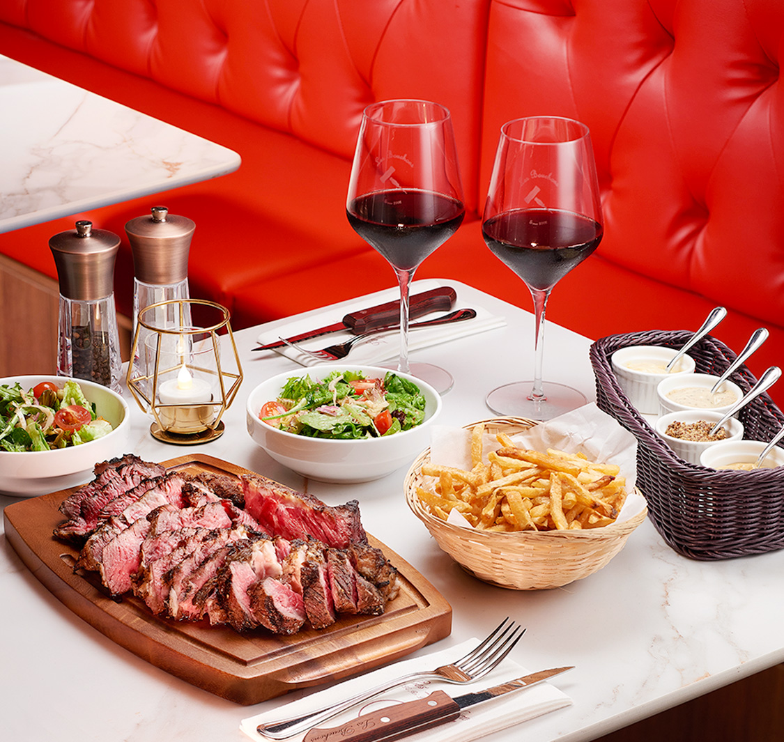 Les Bouchons at Rochester Commons