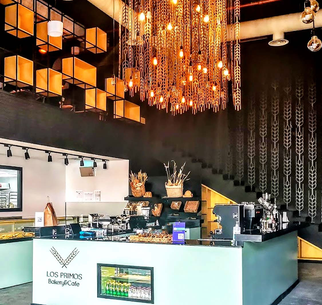 Los Primos Bakery and Cafe