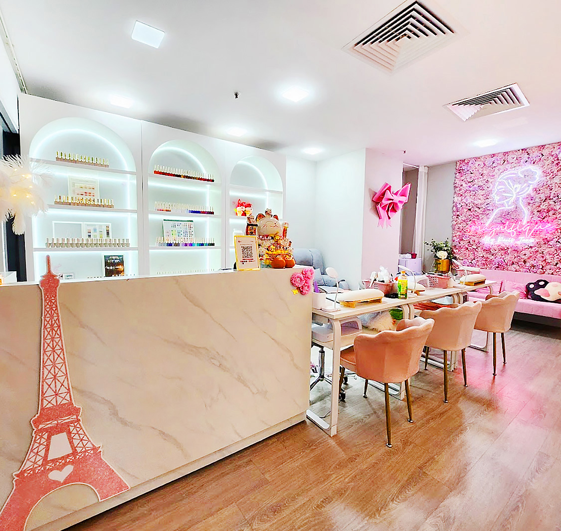 Magnifique by Paris Jane - City Plaza