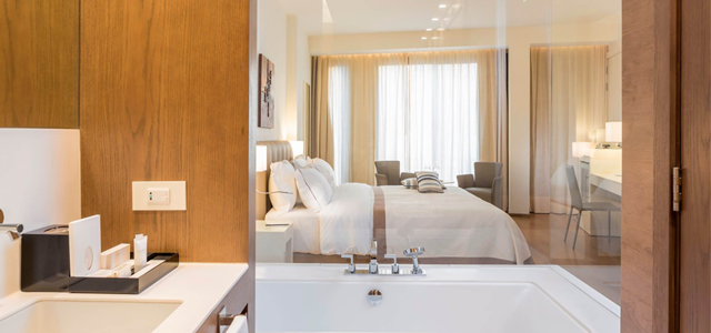 O MONOT Luxury Boutique Hotel