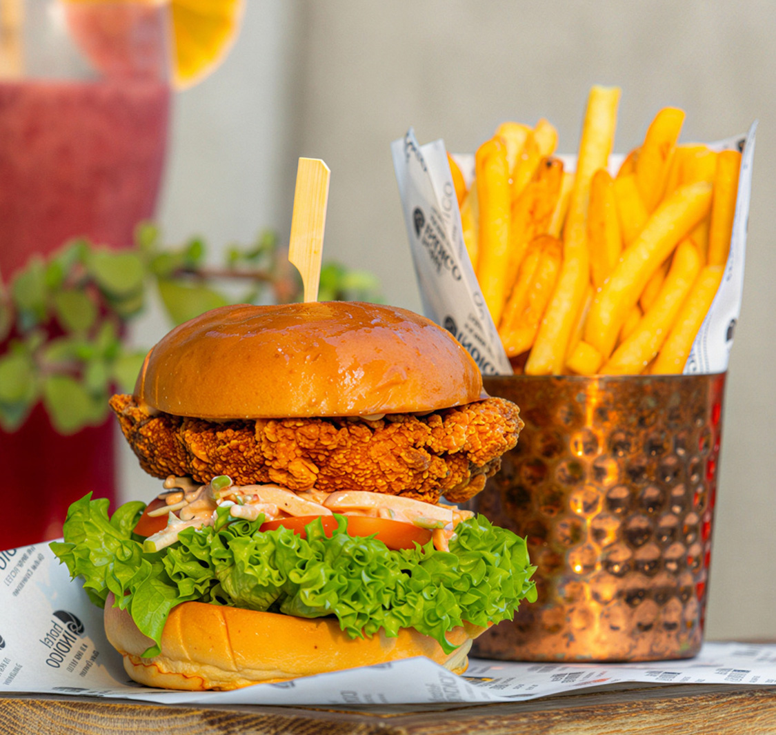 Orange Feels Bar & Shisha Lounge