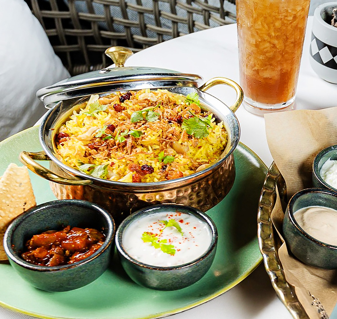 Orange Feels Bar & Shisha Lounge