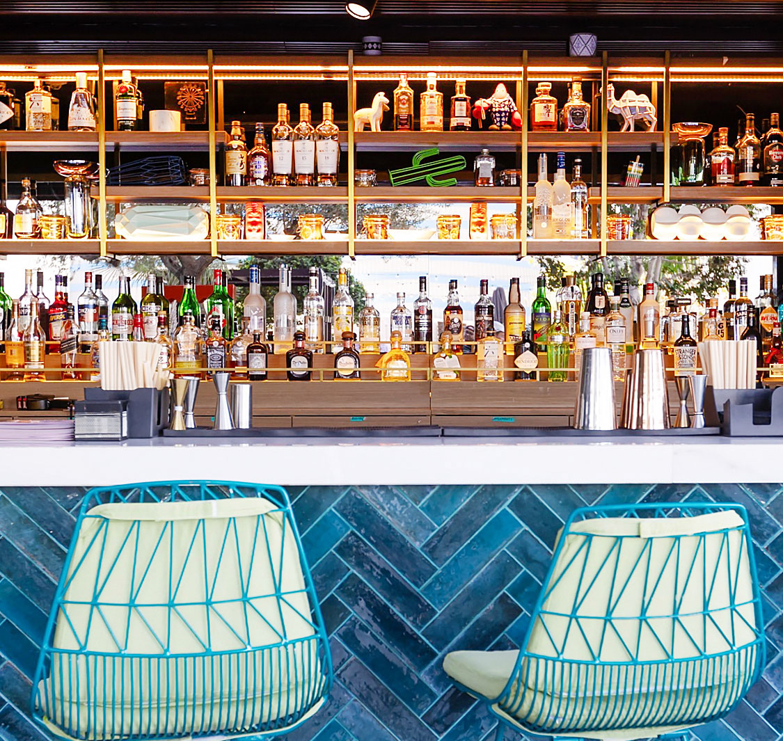 Orange Feels Bar & Shisha Lounge