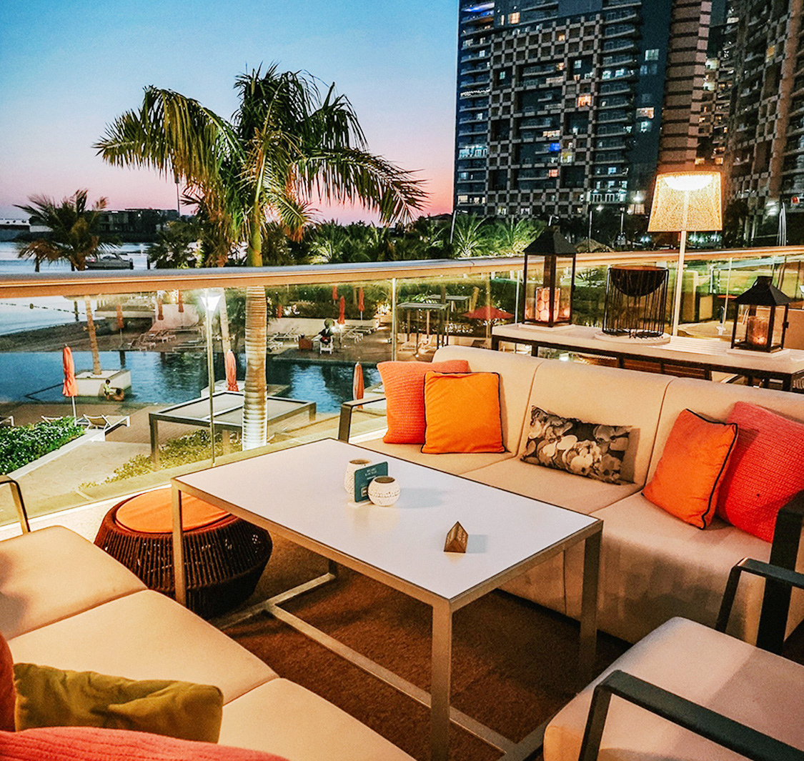Pearl Lounge