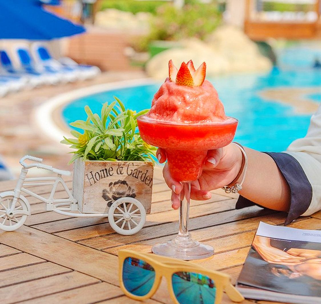 Poolside Restaurant