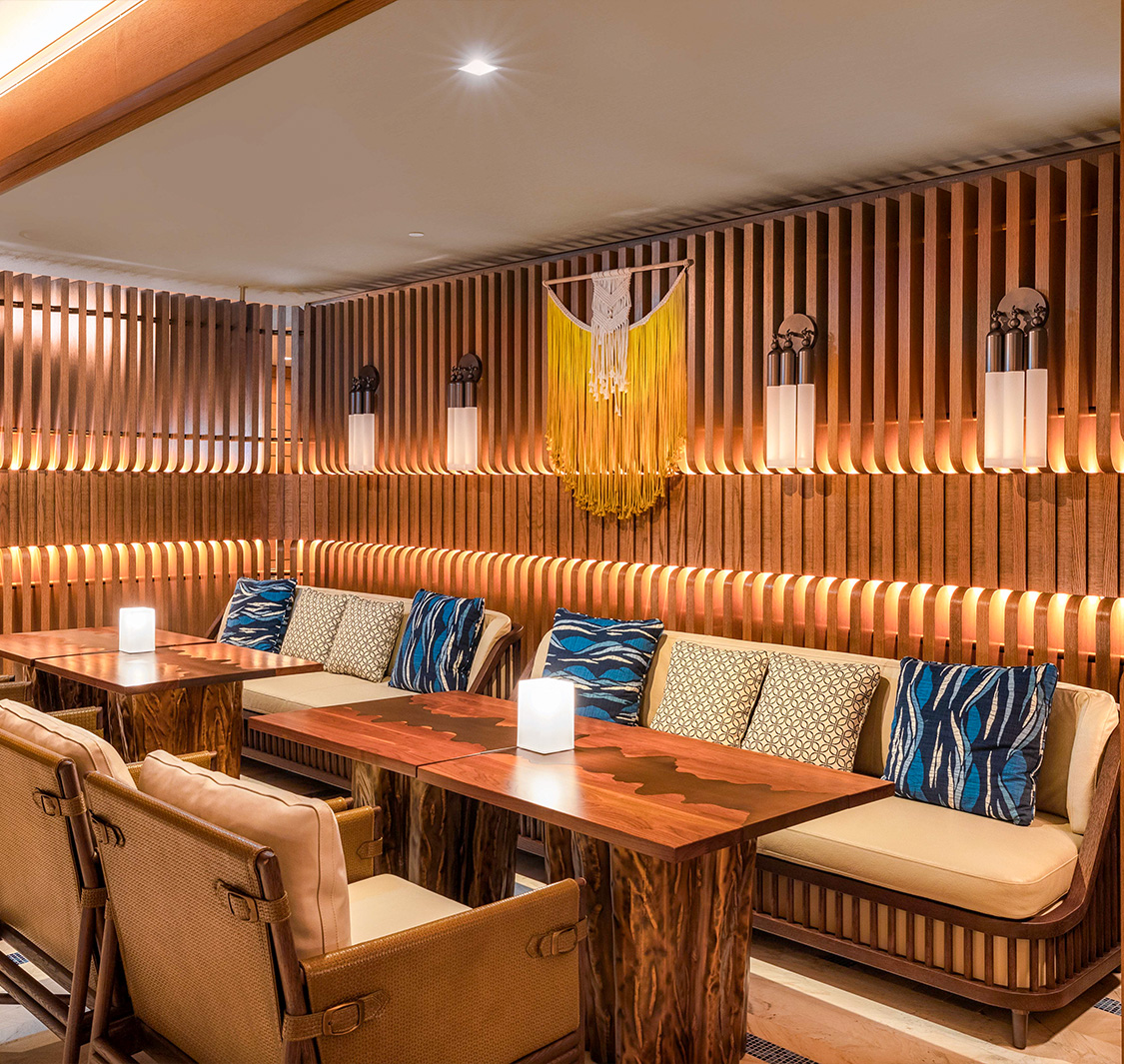 Raia Restaurant & Lounge