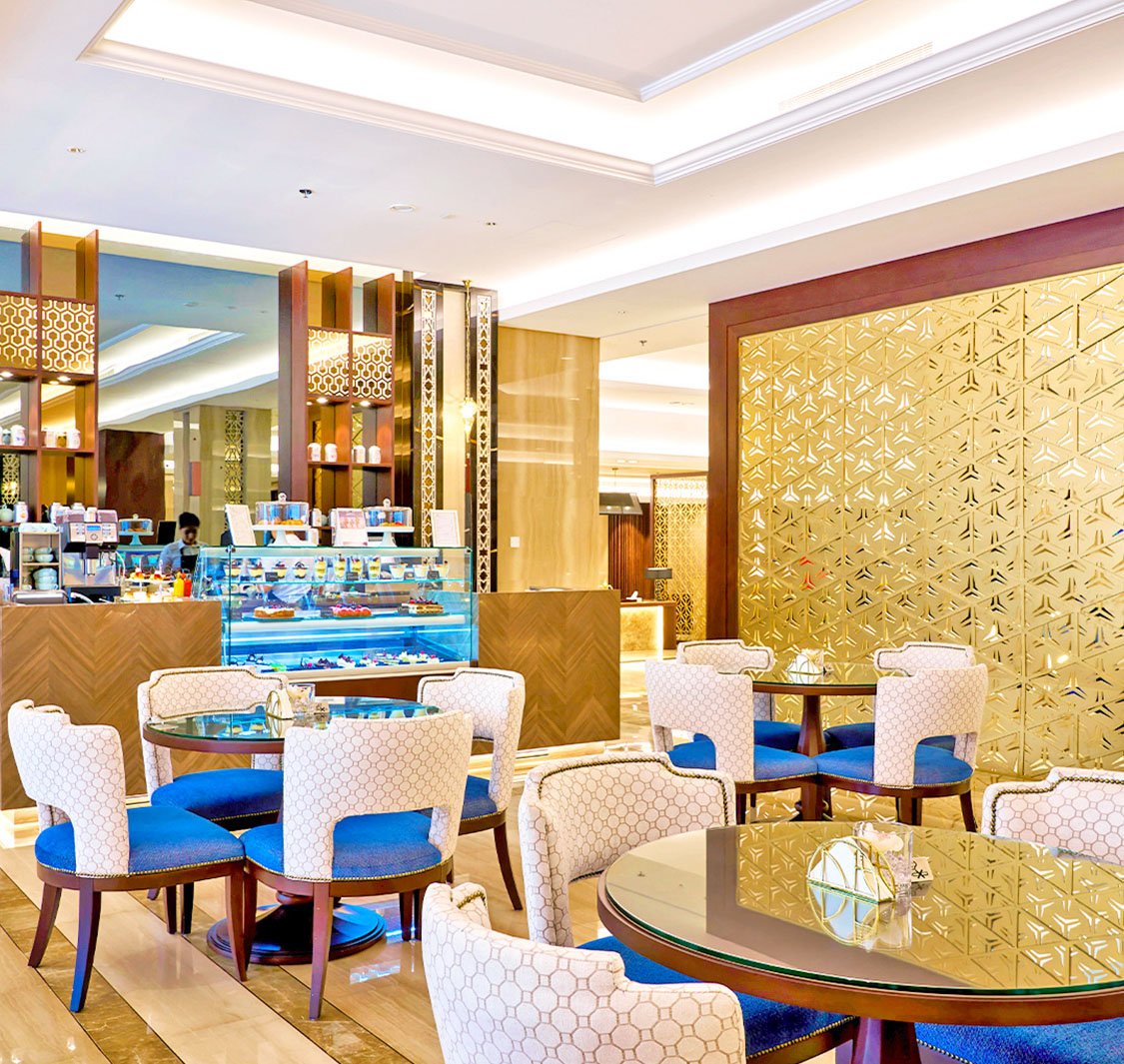 Royal Cafe - Radisson Diplomat