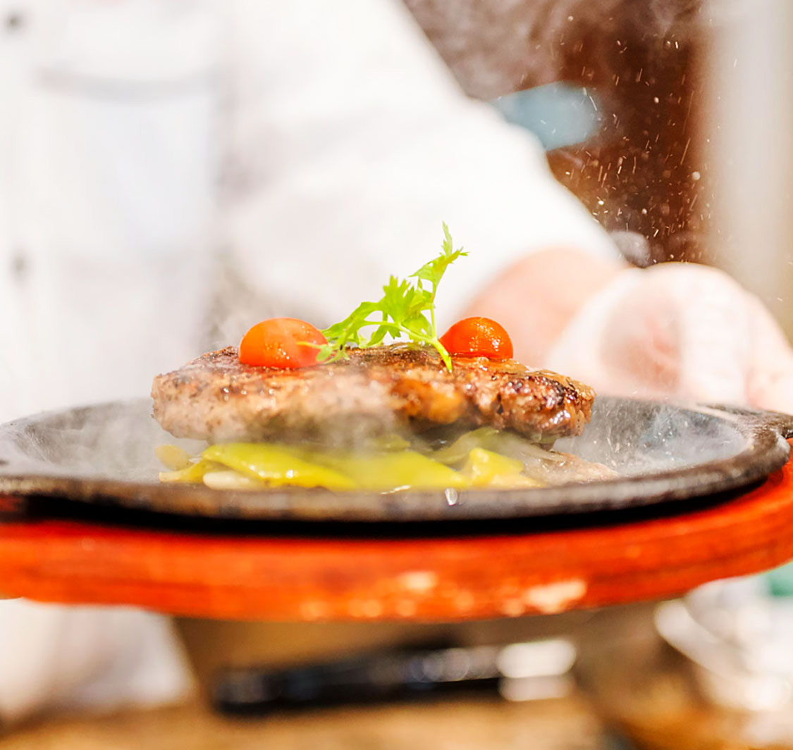 Silk Road Restaurant - Radisson Blu Hotel & Convention Center, Riyadh Minhal