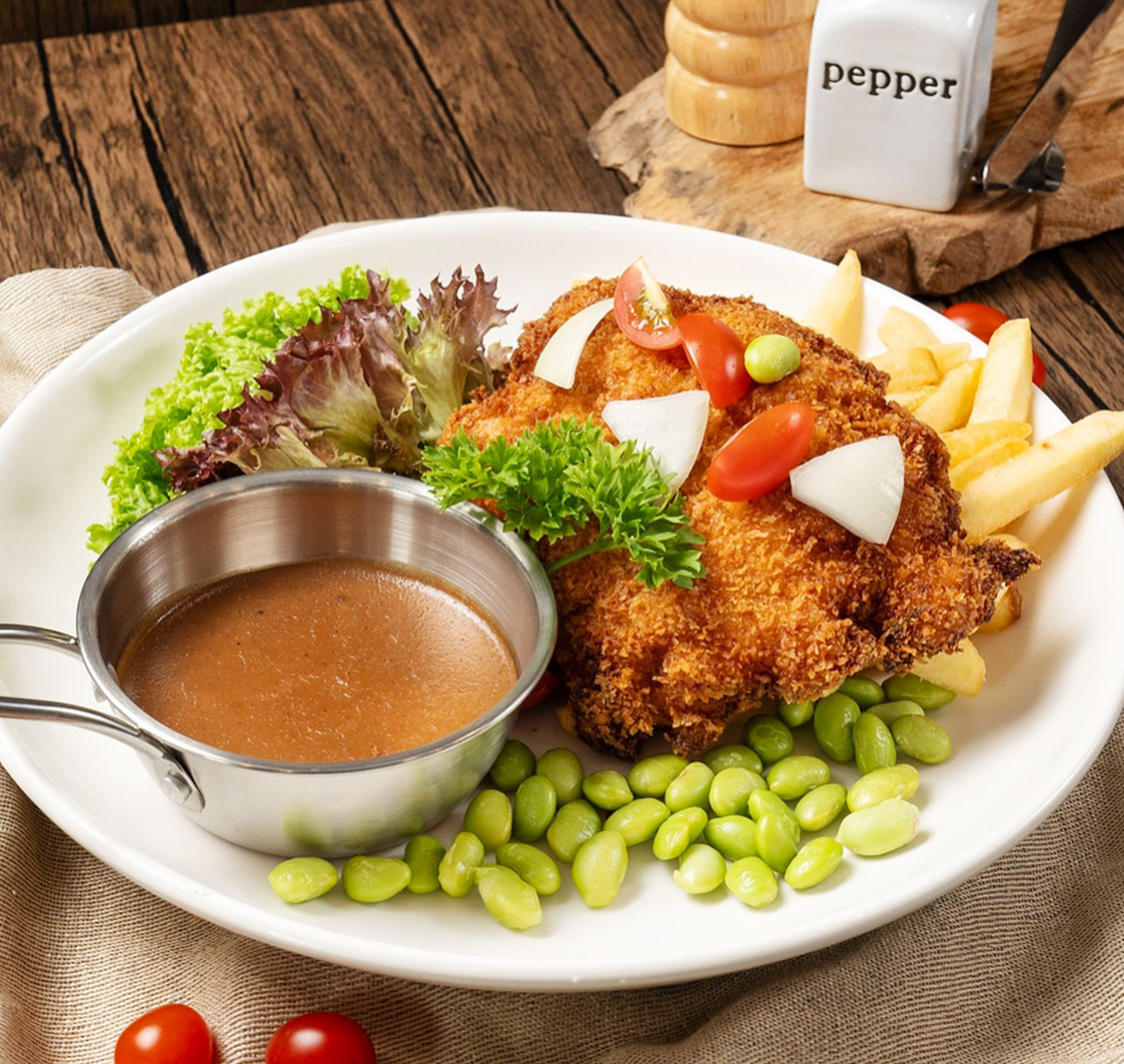 Space 80's Cafe Austin Perdana