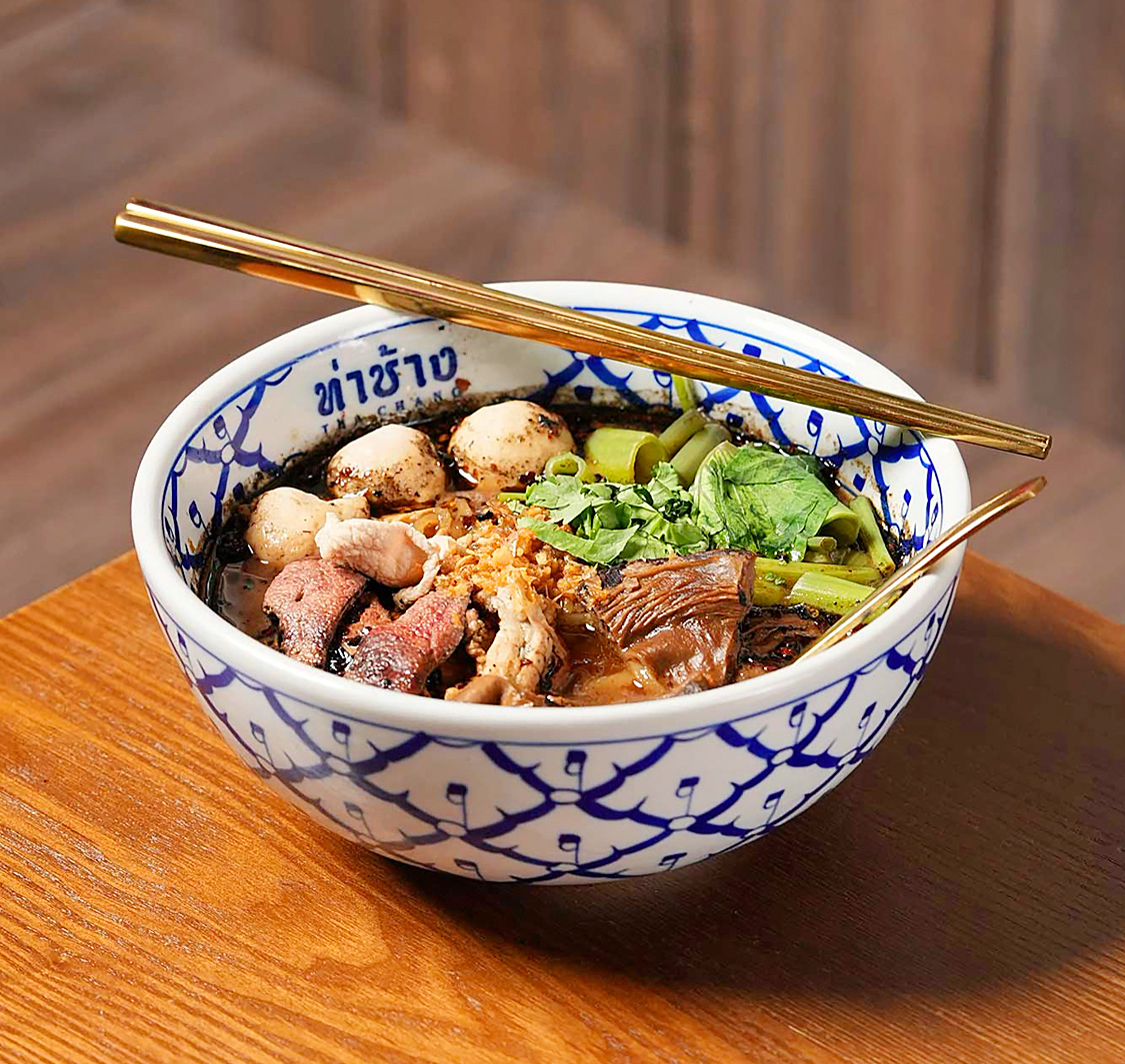Thachang Thai Restaurant and Bar