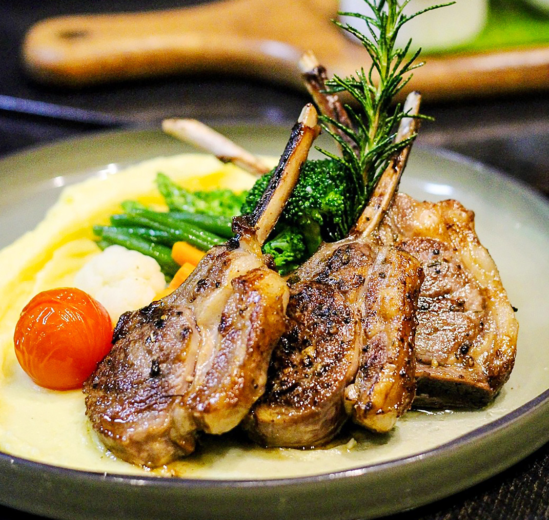 The Harvester's Pub & Terrace