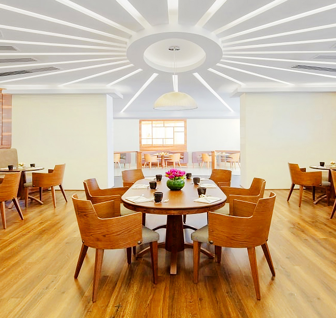 فندق لاردر-راديسون بلو, واجهة دبي المائية