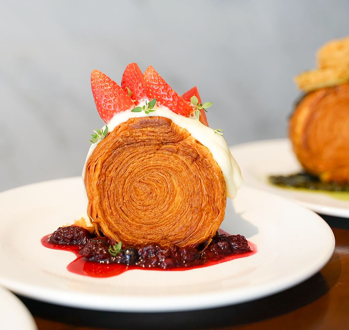 The Replacement - Lodge & Kitchen