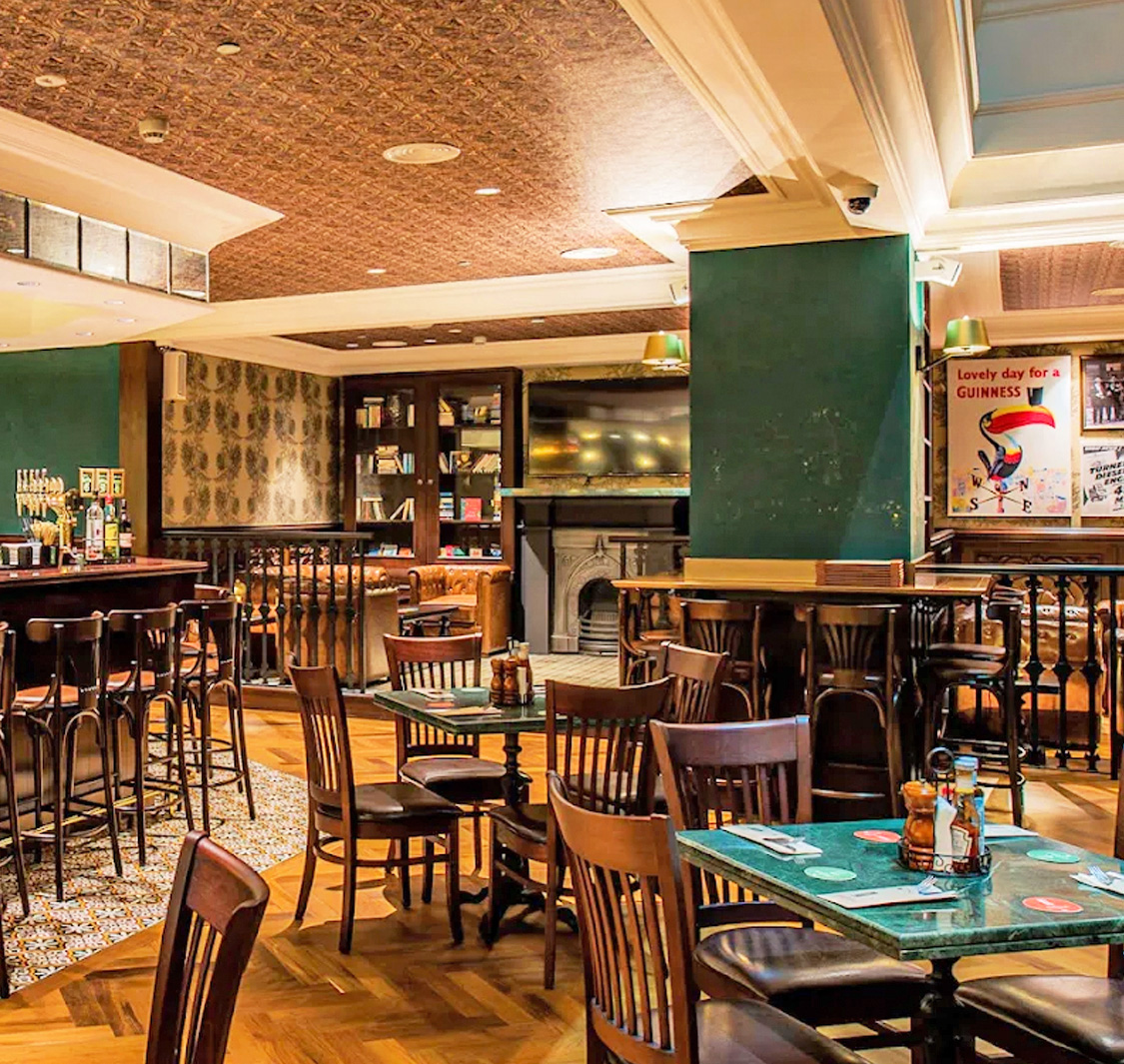 ذا روز أند كروان – دبي