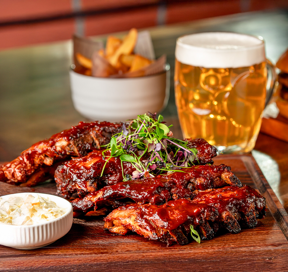 الحانة السرية