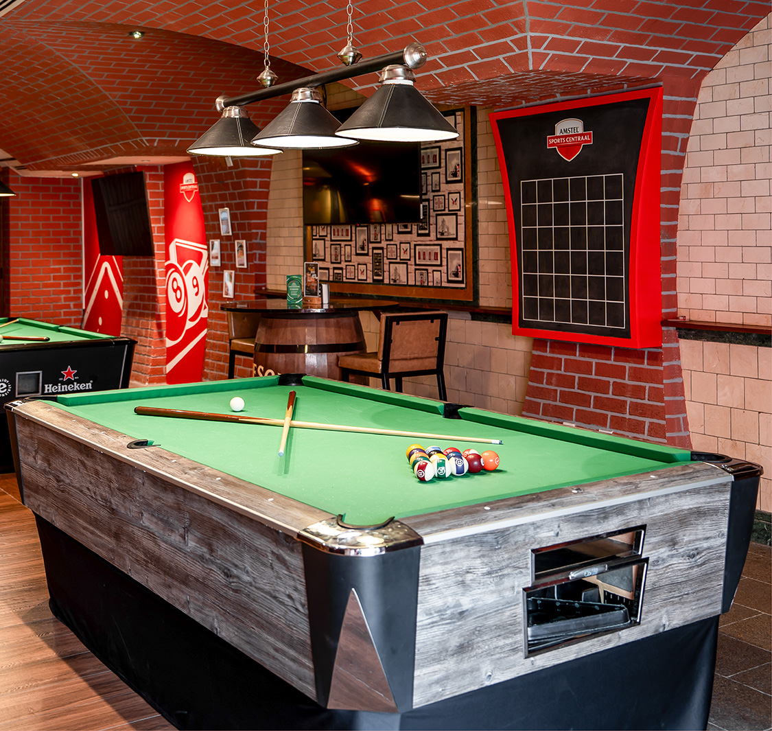 الحانة السرية