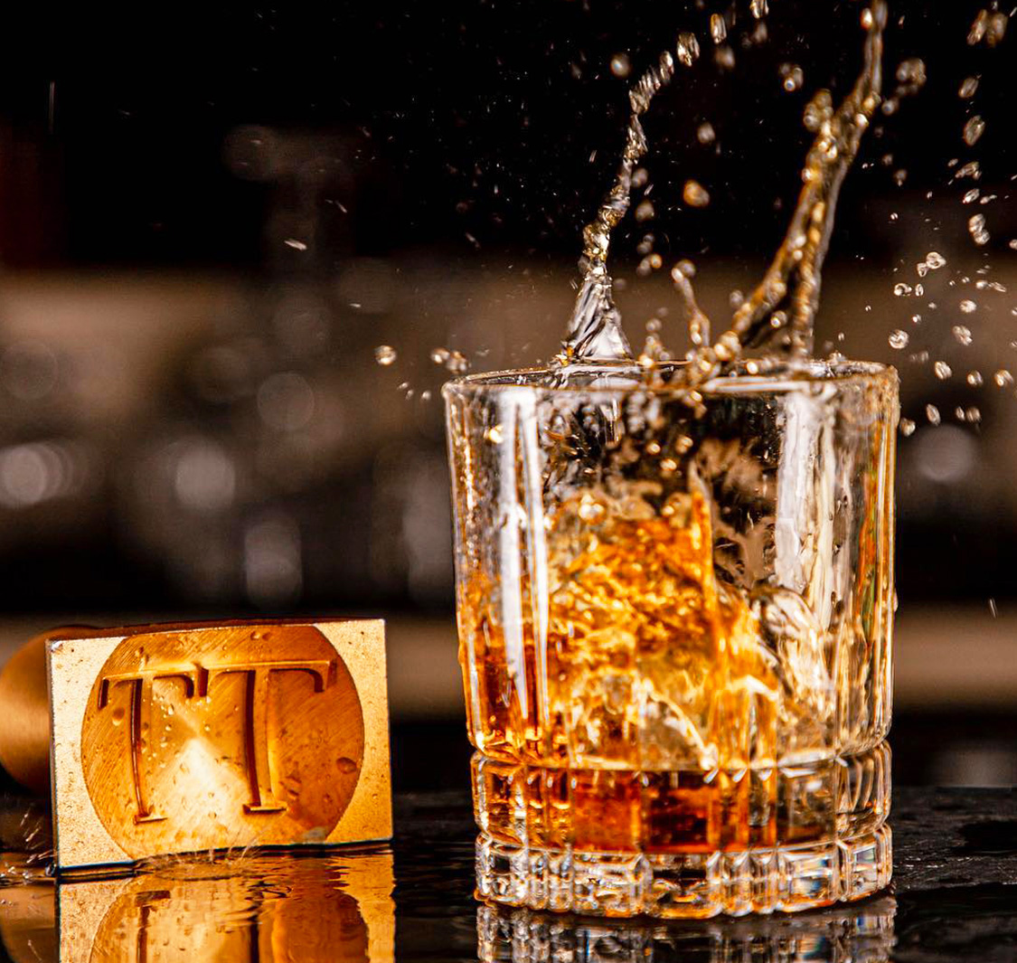 TWENTY THREE Bar