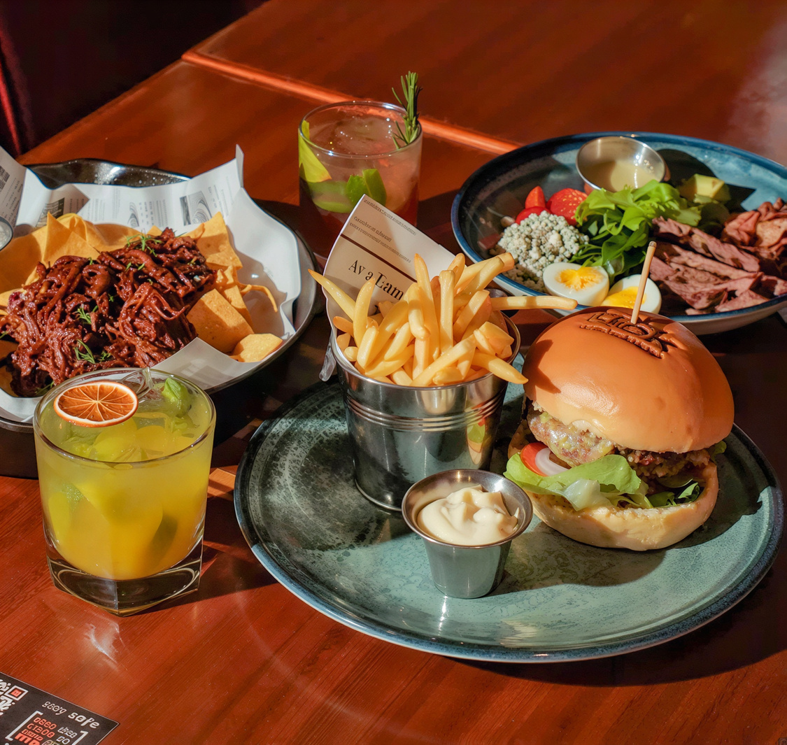 [u]bk – Urban Bar & Kitchen