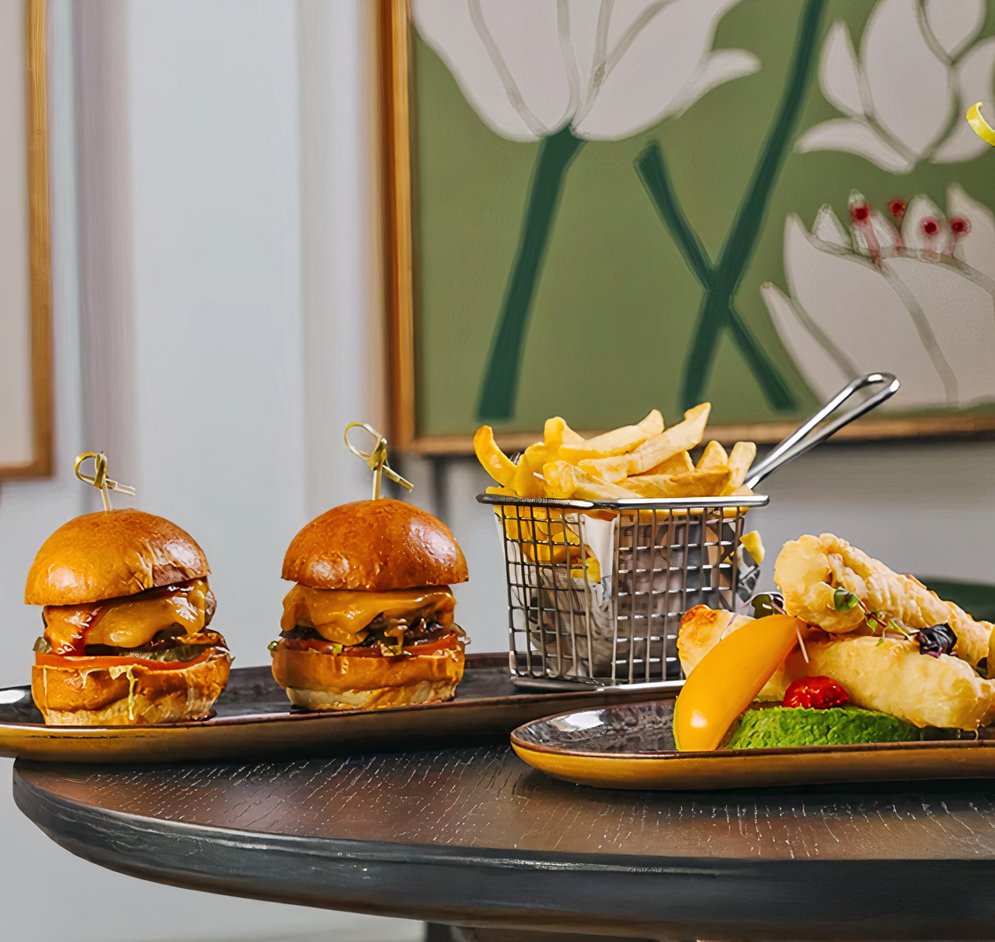 Windows Bar & Lounge