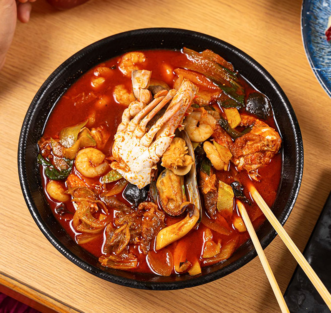 Yee Hwa The Place Restaurant & Lounge